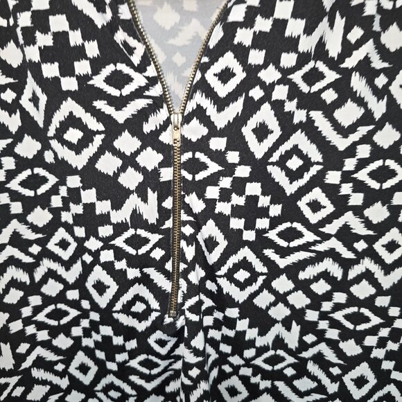 PerSeption Concept Sleeveless Blouse - Picture 4 of 6